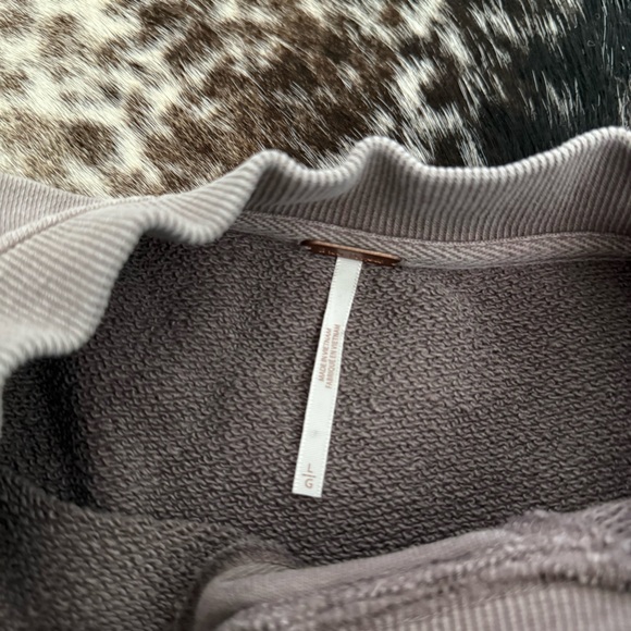 Free People Oversized Peplum Sweatshirt L - Picture 2 of 2